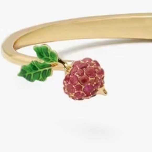 🫜🔹️Kate Spade 🔹️Gold Harvest Time Vegetable Hinge  Bracelet - Picture 5 of 5